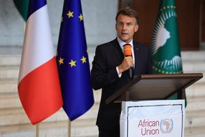 Le président français Emmanuel Macron s’exprime lors d’une conférence de presse au siège de l’Union africaine (UA), à Addis-Abeba, le 13 mai 2026. (Image d'illustration)