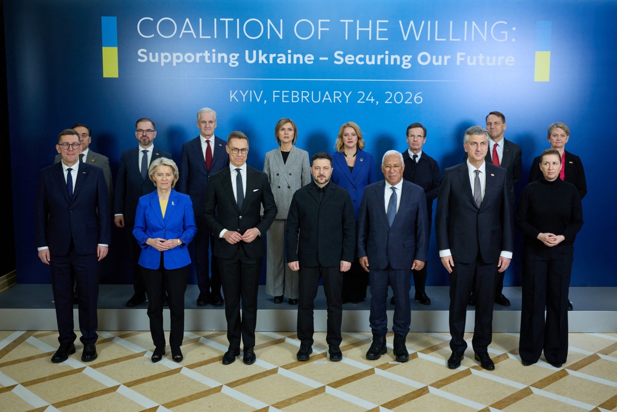 Guerre en Ukraine : la coalition des volontaires européens de plus en plus proche de la cobelligérance ?