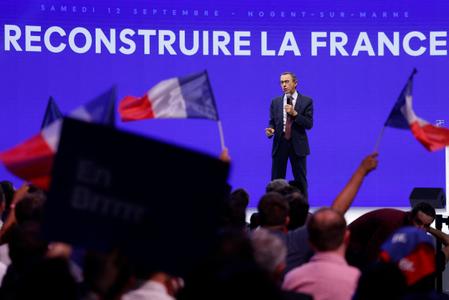 Bruno Retailleau, président du parti Les Républicains (LR) et candidat à l'élection présidentielle française de 2027, prononce un discours lors d'un meeting à Nogent-sur-Marne, à l'est de Paris, le 12 septembre 2026.