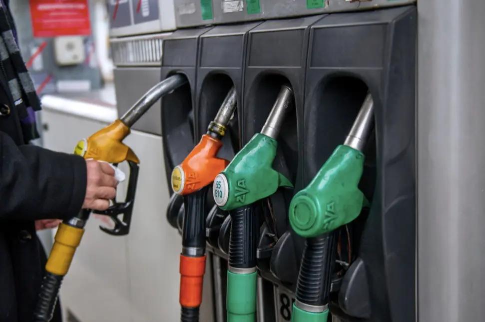 « Les prix qu’on a actuellement vont rester stables jusqu’à l’été » estime Olivier Gantois, patron du syndicat français des entreprises pétrolières.