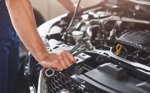 La révision sert à évaluer l'état général d'une auto (moteur, comportement routier, éléments de sécurité, etc.) et à déceler une éventuelle défaillance.