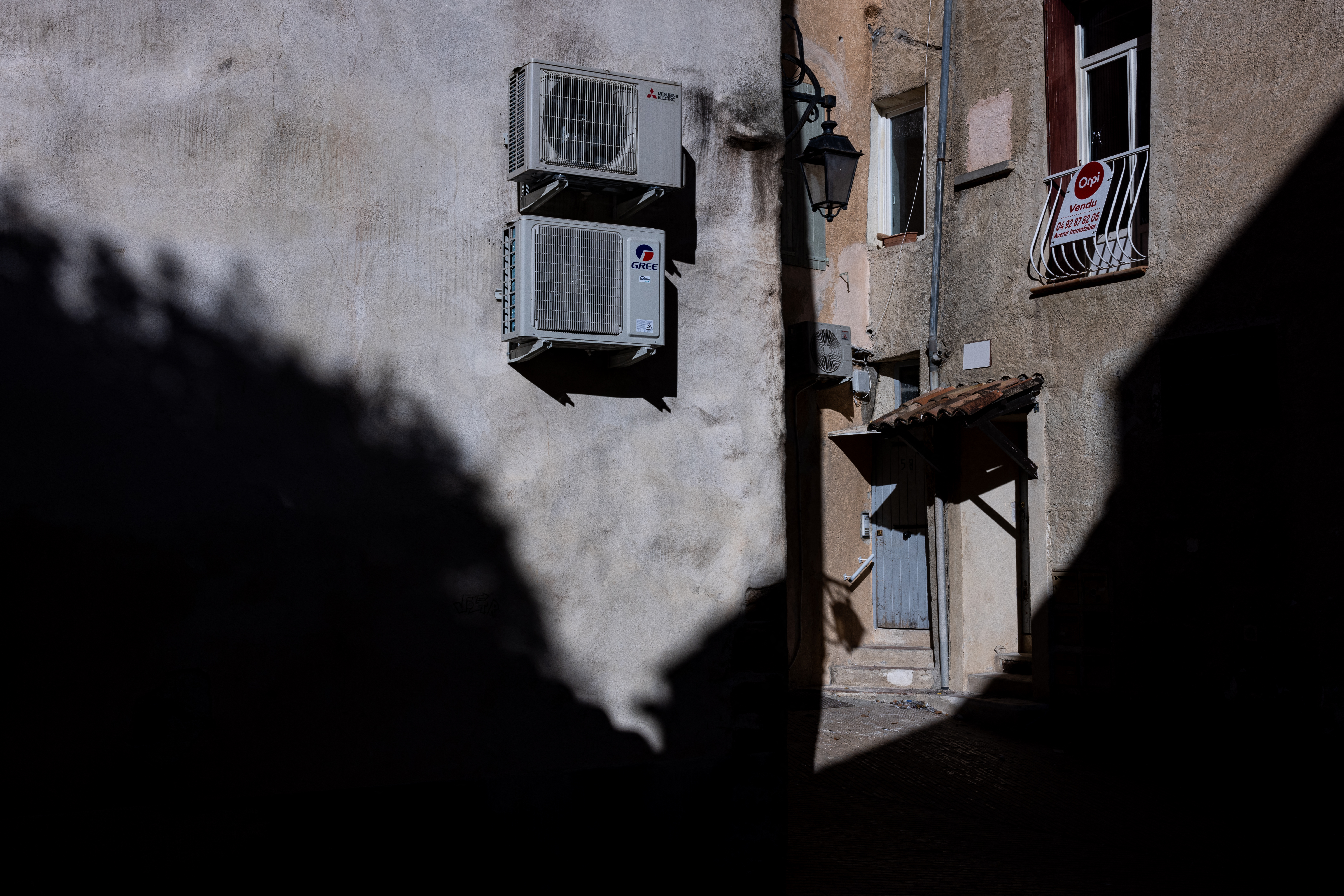 Canicule : quand et comment les écologistes ont privé la France de la climatisation