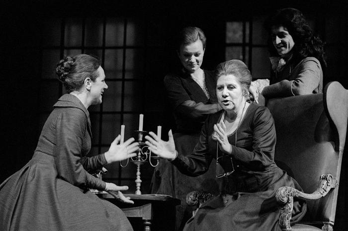 théâtre les femmes savantes Molière AFP