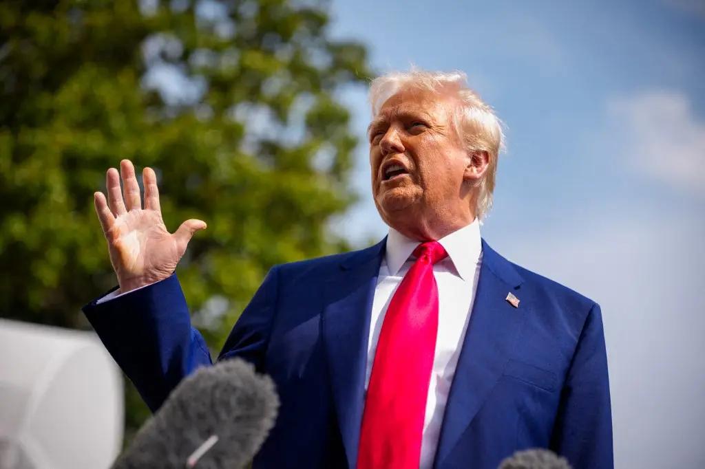 Donald Trump a fortement déconseillé lundi 22 septembre le paracétamol aux femmes enceintes