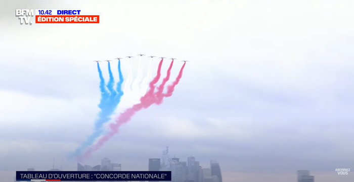 Le survol de Paris par la patrouille de France pour le 14 Juillet.