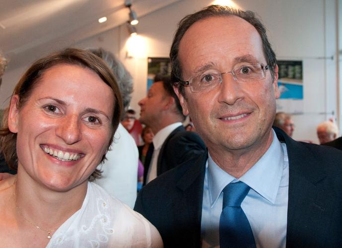 Valérie Rabault, rapporteur général au Budget (g.) avec François Hollande en 2012.