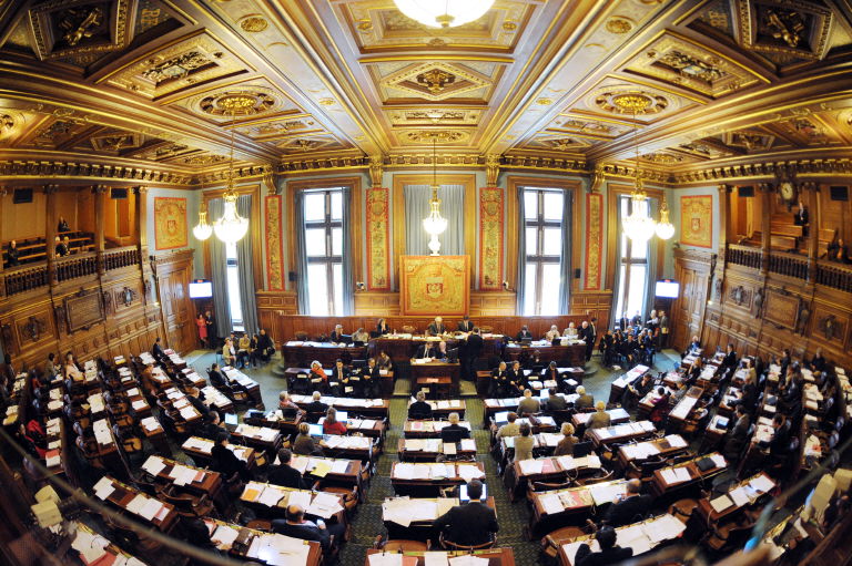 Open Conseil de Paris : la plateforme qui permet à tous de plonger dans les secrets du conseil municipal de Paris