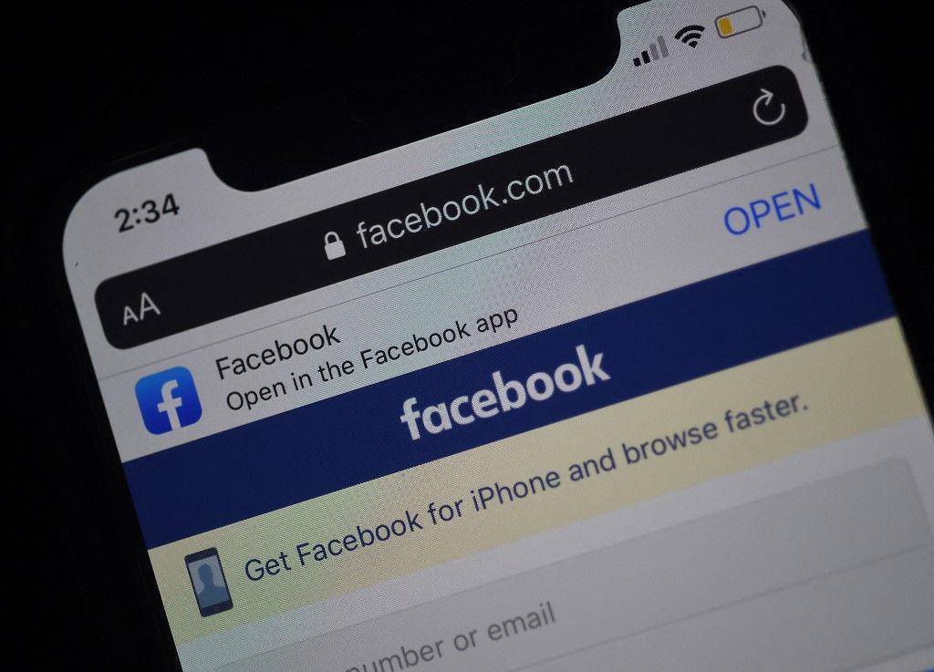 Facebook smartphone AFP
