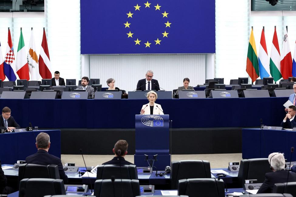 La présidente de la Commission européenne, Ursula von der Leyen, lors d'une session plénière au Parlement européen à Strasbourg, le 7 mai 2025.