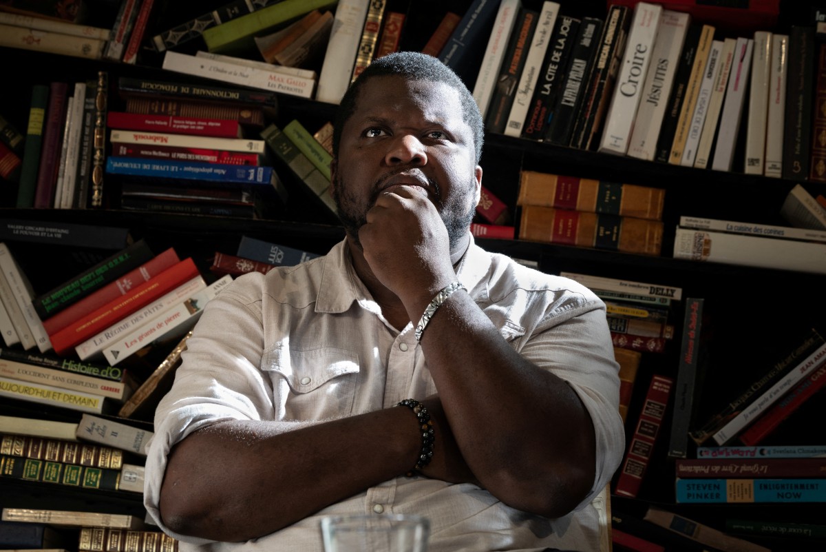 Racisme et paternalisme dans l’affaire Orélien : quand la fiction précédait cruellement la réalité