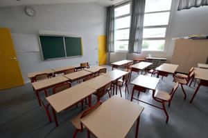 Une salle de classe.