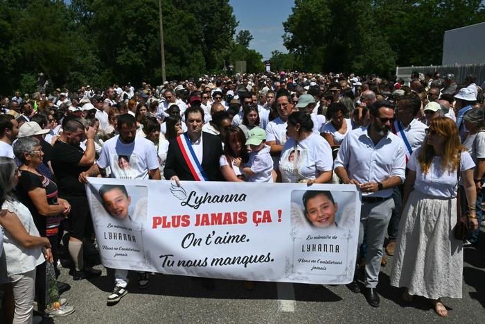 La marche blanche en hommage à Lyhanna.