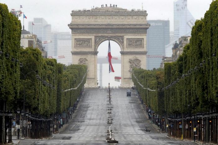 Arc de Triomphe Paris confinement AFP