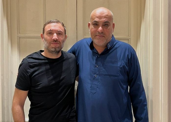 Thomas Portes, Député LFI, et Abu Amir Eleiwa au Caire le 5 octobre 2023, dirigeant
de Humani’Terre, association qui fait l&#39;objet d&#39;une enquête pour financement du
terrorisme, association de malfaiteurs terroristes criminelle et blanchiment aggravé.