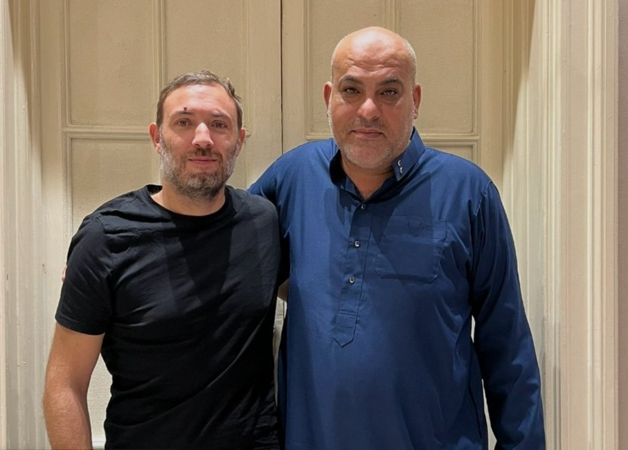 Thomas Portes, Député LFI, et Abu Amir Eleiwa au Caire le 5 octobre 2023, dirigeant
de Humani’Terre, association qui fait l&#39;objet d&#39;une enquête pour financement du
terrorisme, association de malfaiteurs terroristes criminelle et blanchiment aggravé.