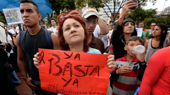 S'agissant de la FAO, on peut se demander si elle ne doit pas changer son slogan, « Fiat panis » (qu'il y ait du pain), en « fiat fames » (qu'il y ait la faim).