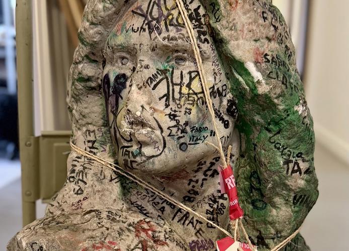 Buste de Jim Morrison.