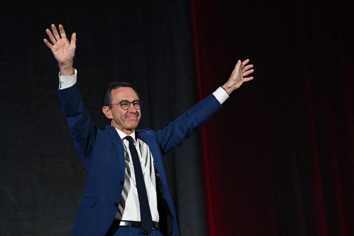 Après trois mois de campagne, Bruno Retailleau a décroché la présidence des Républicains avec 74,3% des voix face à Laurent Wauquiez.