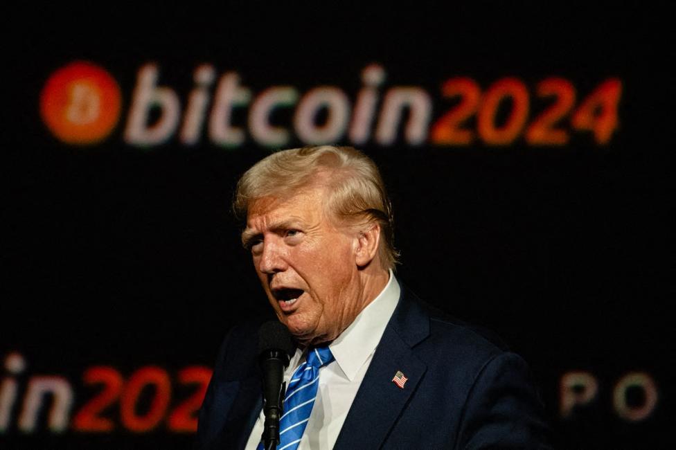 Donald Trump prononce un discours lors de la troisième journée de la conférence Bitcoin 2024 au Music City Center de Nashville dans le Tennessee.
