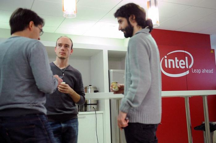 entreprise machine à café Intel AFP