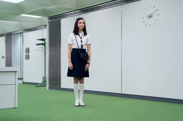 L'un des personnages de la série Severance.