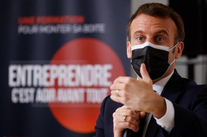 Emmanuel Macron entreprendre AFP