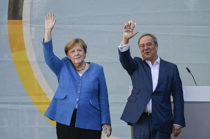Angela Merkel Armin Laschet AFP