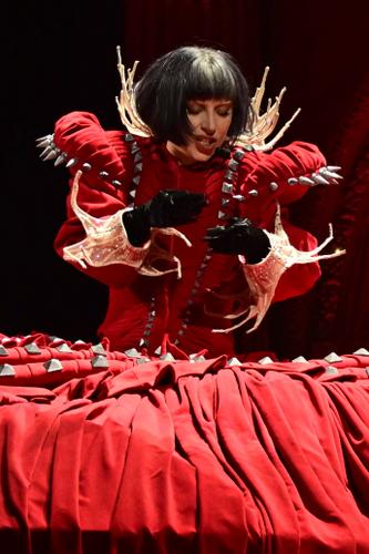 La chanteuse américaine Lady Gaga se produit lors d’une répétition sur la plage de Copacabana, à Rio de Janeiro, au Brésil, le 2 mai 2025. Lady Gaga donnera un méga-concert gratuit le 3 mai sur la plage de Copacabana à Rio de Janeiro. (Image d'illustration)