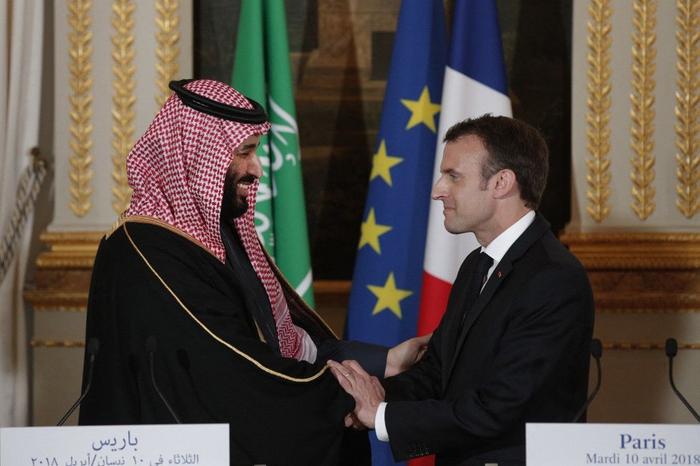 Emmanuel Macron Mohammed ben Salmane AFP