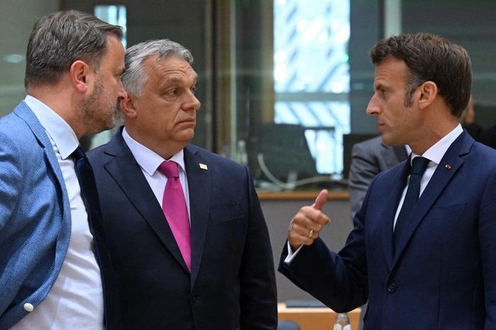 Emmanuel Macron Viktor Orban AFP
