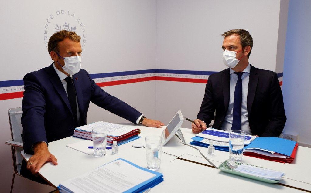 Emmanuel Macron Olivier Véran AFP