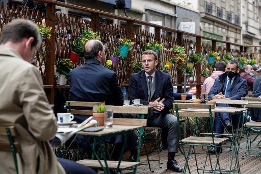 Castex Macron terrasse - AFP