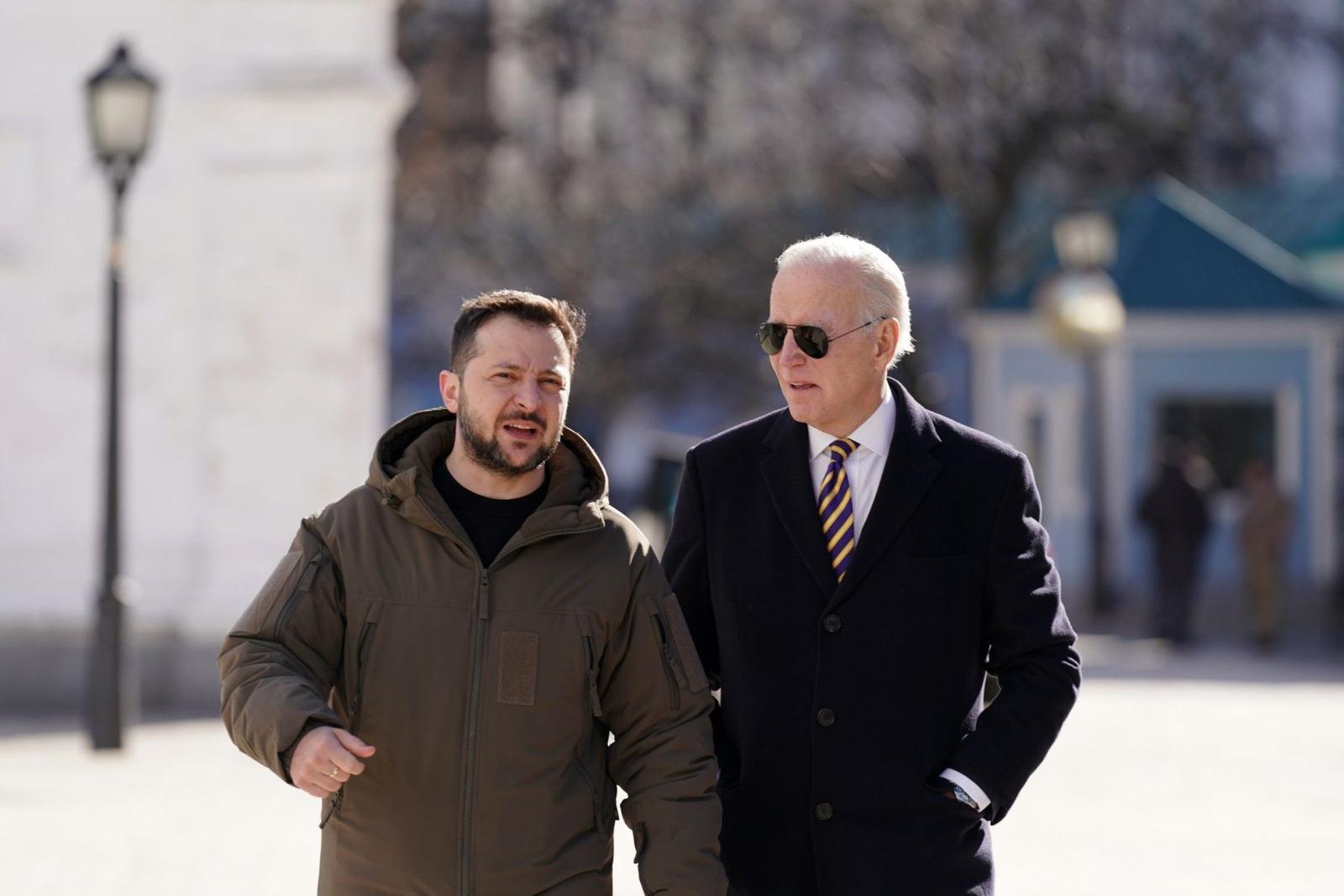 Joe Biden Volodymyr Zelensky AFP
