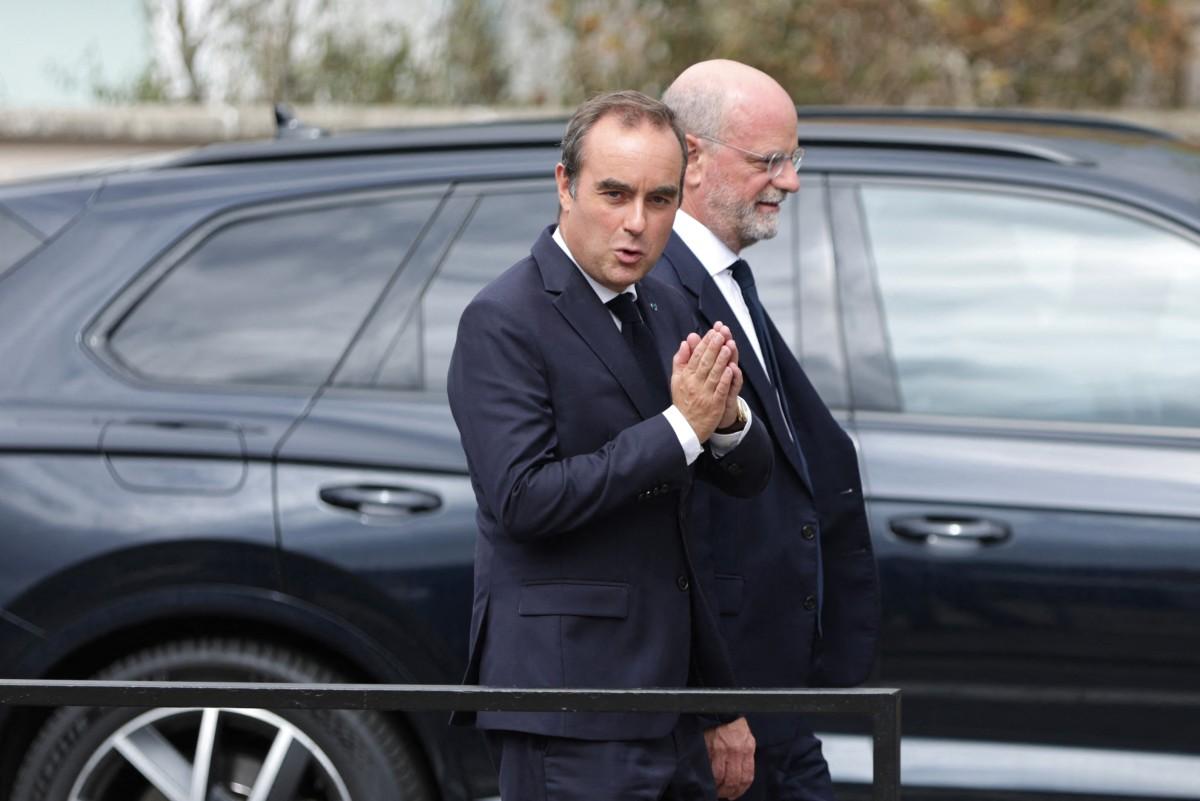 Sébastien Lecornu : "Encore cette histoire de présidentielle ? Vous n'avez pas un vrai boulot ?"
