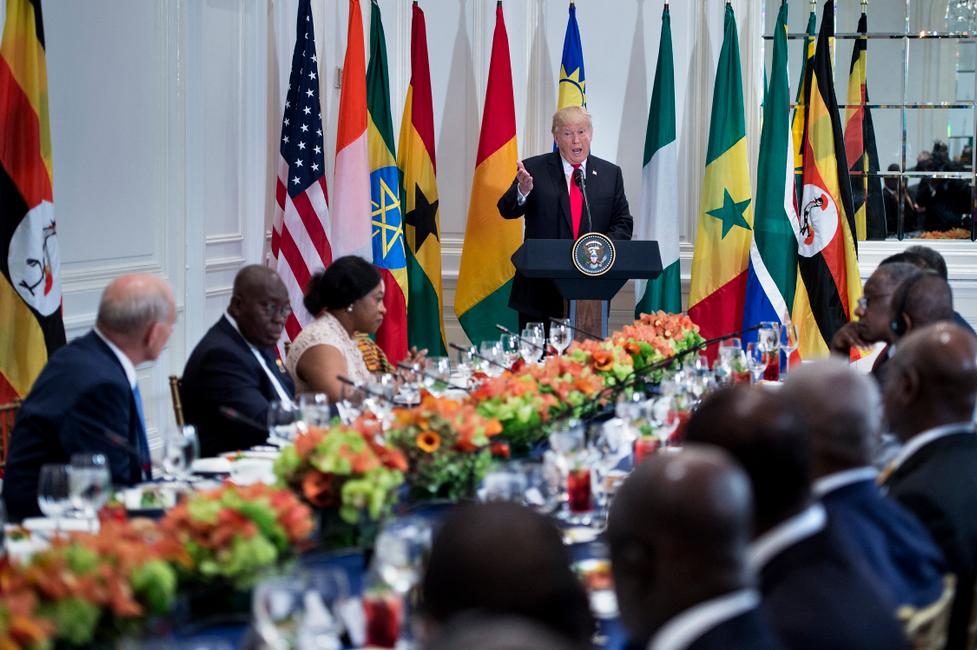 Donald Trump s'exprime avant un déjeuner avec les dirigeants américains et africains à l'hôtel Palace, lors de la 72e Assemblée générale des Nations unies, le 20 septembre 2017 à New York.