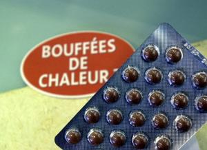 Une plaquette d'un médicament contre la ménopause.