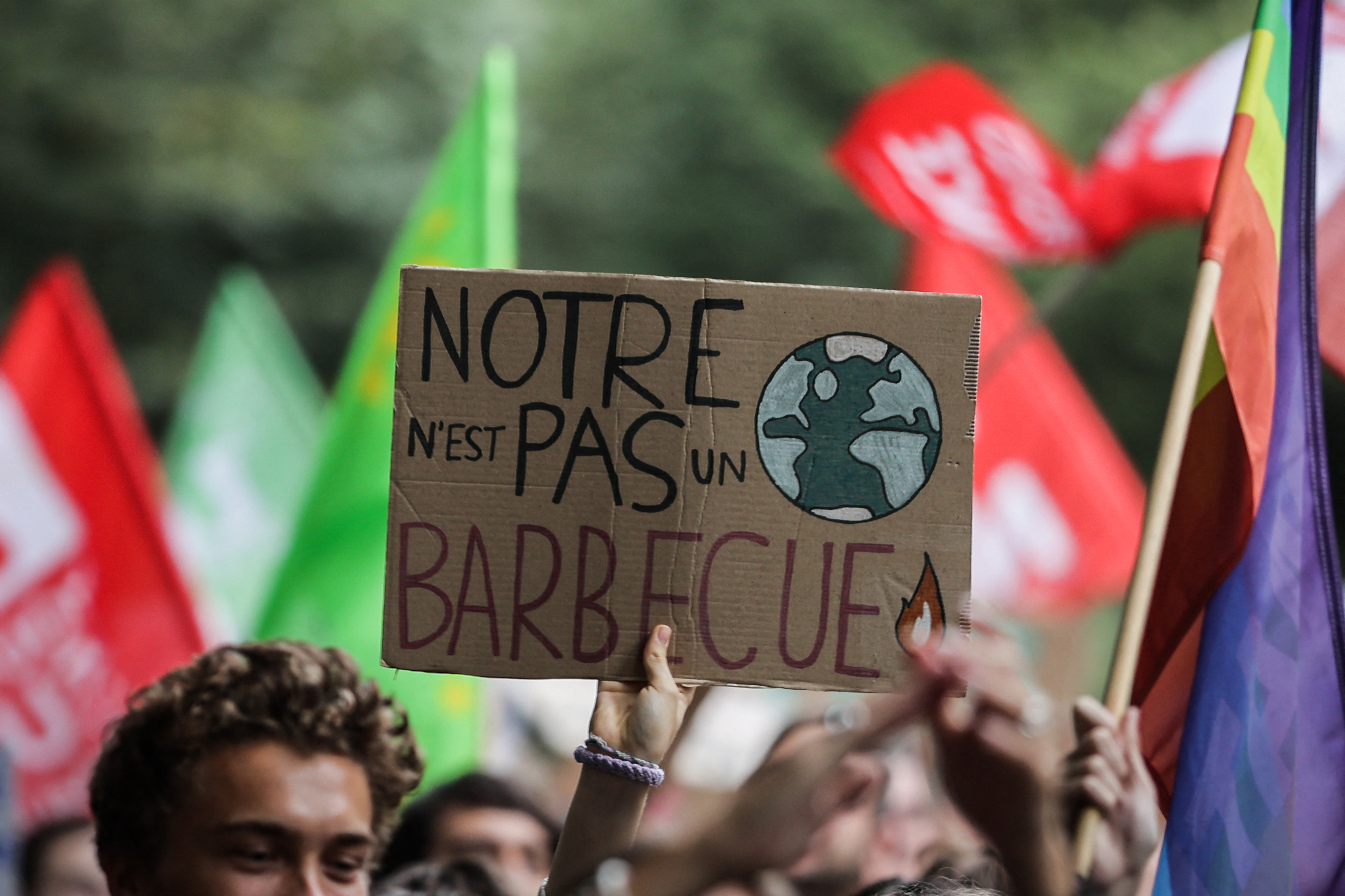 Pas d'OGM, pas de nucléaire, pas de stockage d'eau, pas de croissance etc... : à quoi ressemblerait vraiment une France (totalement) livrée aux fantasmes des écologistes ?