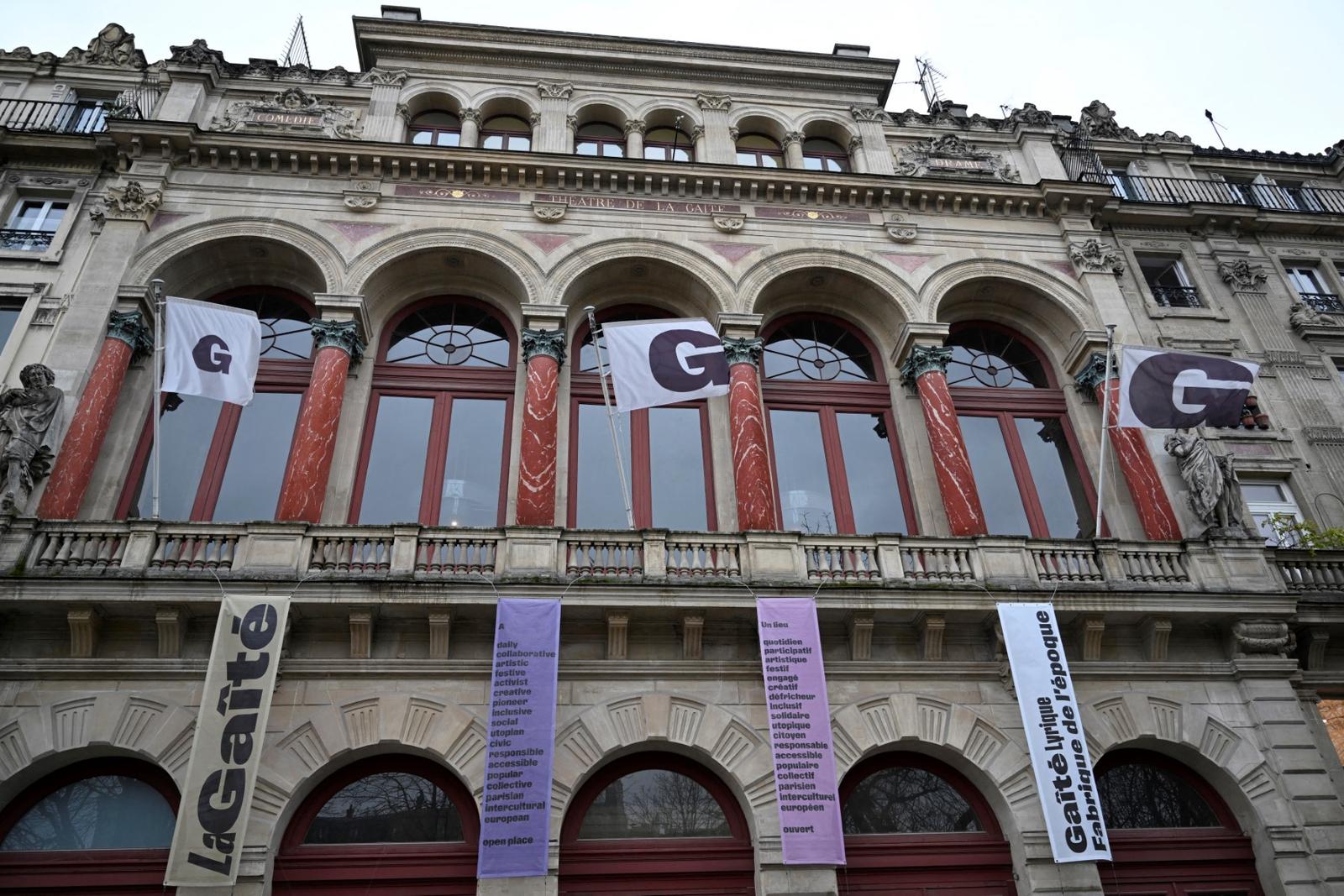 Après avoir été occupée par près de 400 migrants depuis le 10 décembre dernier, la salle de spectacle parisienne a été évacuée par les forces de l’ordre mardi 18 mars.