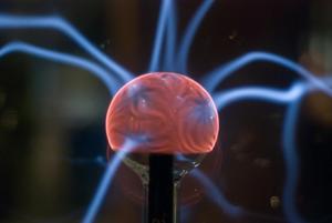 Les plasmas sont des outils essentiels pour de nombreux processus industriels, notamment dans l'industrie du silicium, celle du papier ou la soudure de précision.