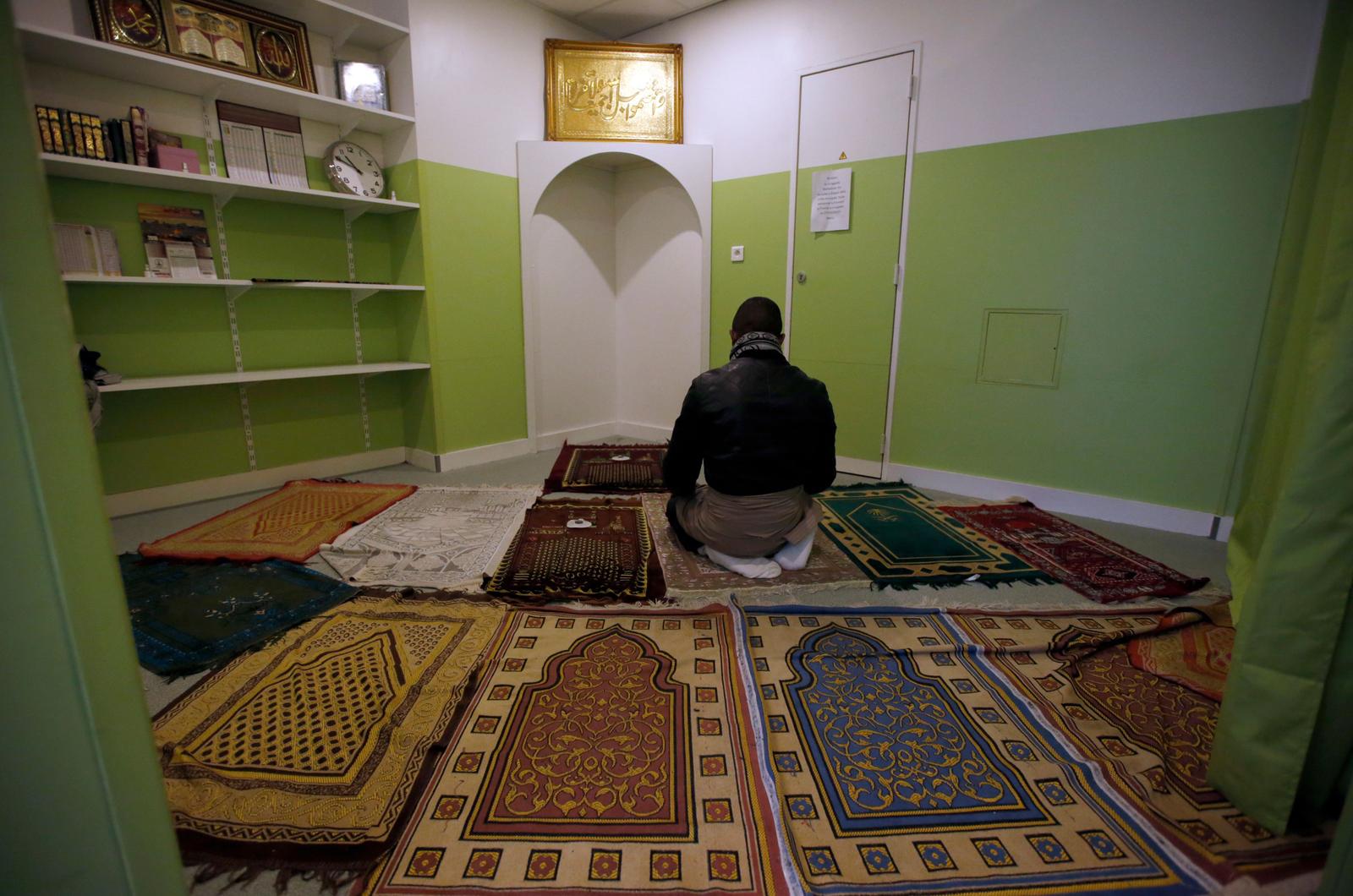 Un musulman en prière. (Image d'illustration)