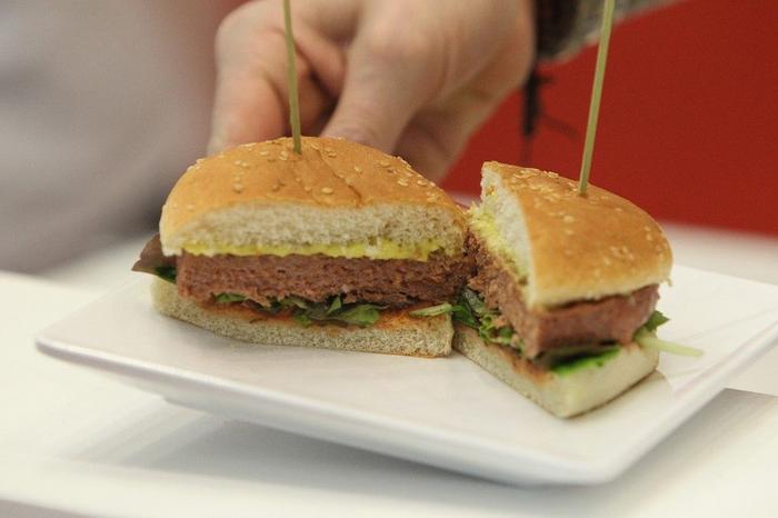 Un burger végétal.