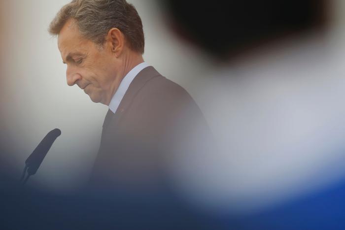 Sarkozy flou photo LA Baule septembre 2016