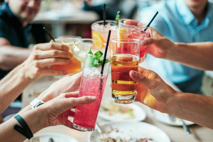 Le high intensity drinking est une pratique intégrée dans la vie quotidienne de nombreuses personnes.