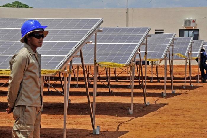 panneaux solaires environnement AFP