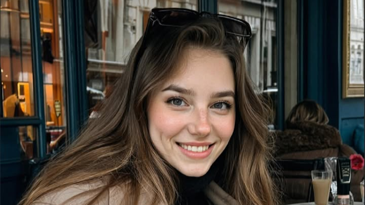 La présentation de Tilly Norwood, une comédienne entièrement créée par intelligence artificielle, a déclenché une tempête médiatique et artistique à Hollywood.