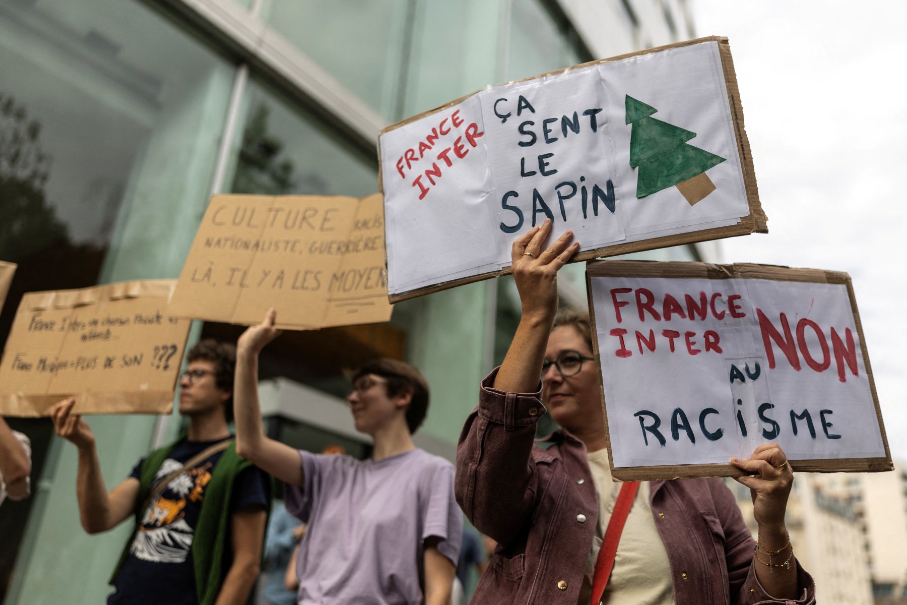 Éviction de Charles Sapin, la stratégie du bannissement