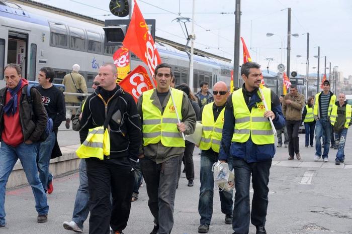 Gilets jaunes cheminots syndicat