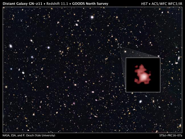 Une brillante galaxie naissante, nommée GN-z11, vue telle qu'elle était il y a 13,4 milliards d'années, soit seulement 400 millions d'années après le Big Bang.