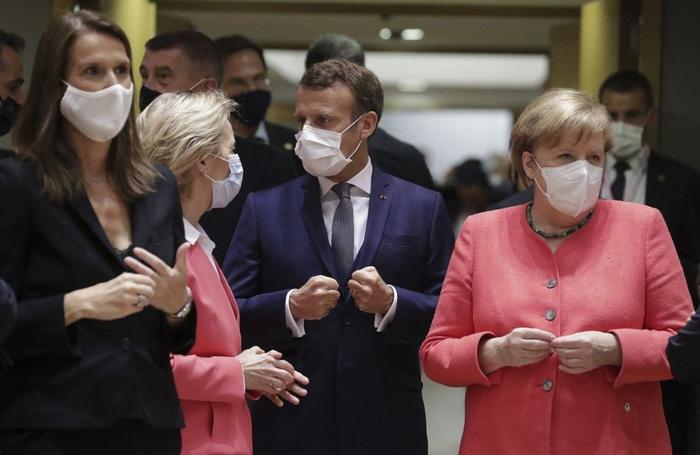 Emmanuel Macron Ursula von der Leyen Angela Merkel AFP
