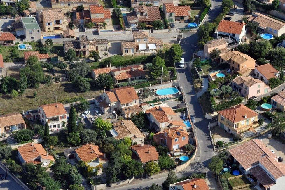 immobilier piscine AFP